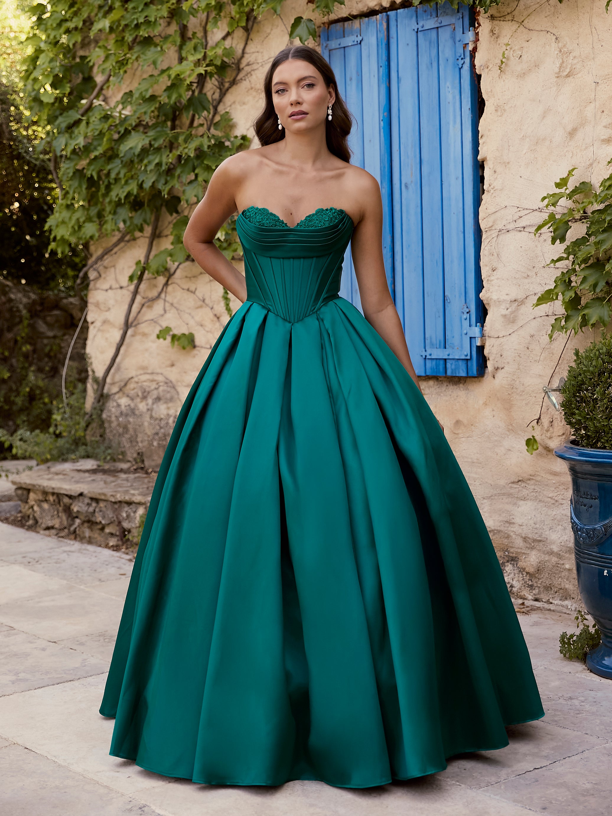 DAPHNE - EMERALD