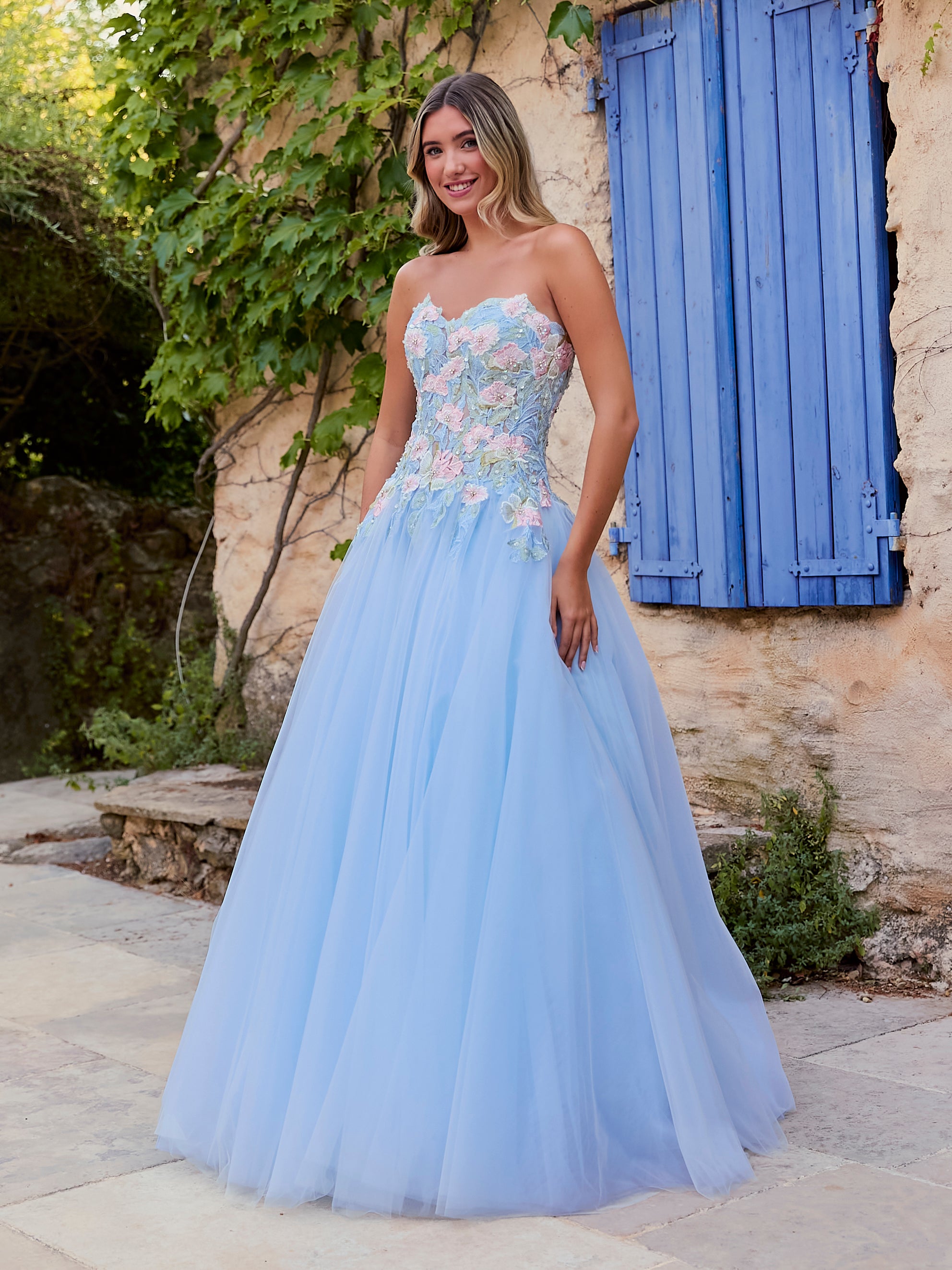 YASMIN - LIGHT BLUE