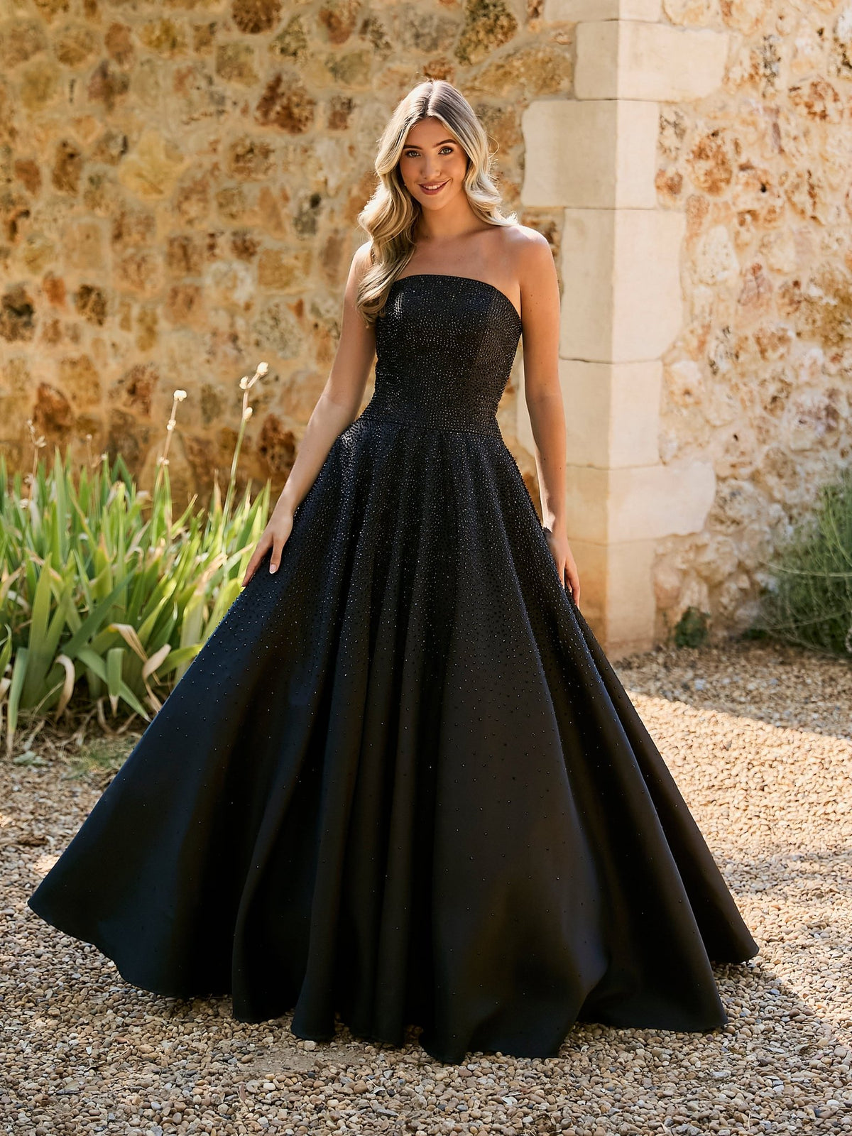 QUINCE - BLACK