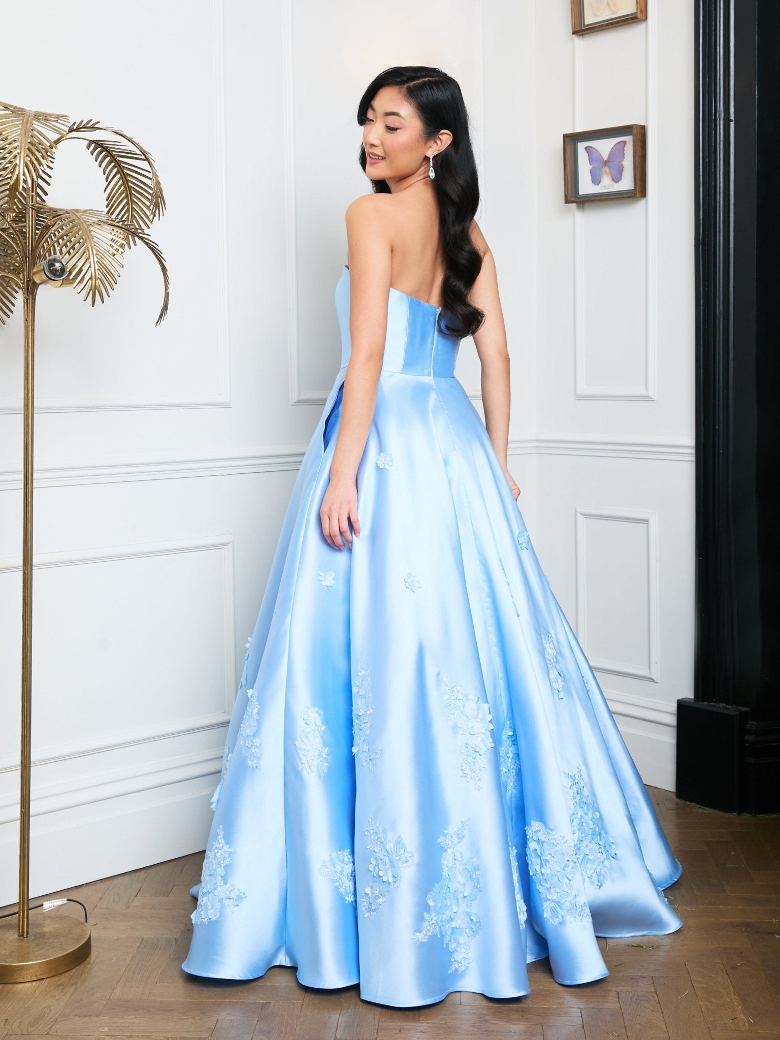 Sasha Flowers - Blue Flower Skirt Detail Prom Dress