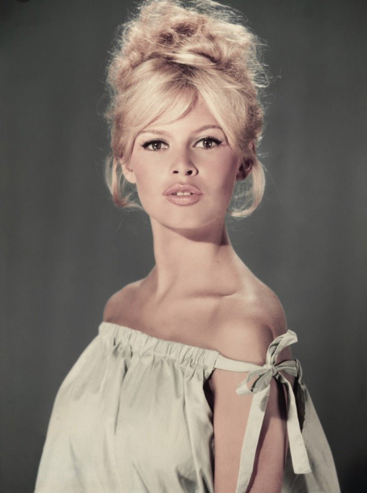 Banking on Bardot - Dress 2 Party