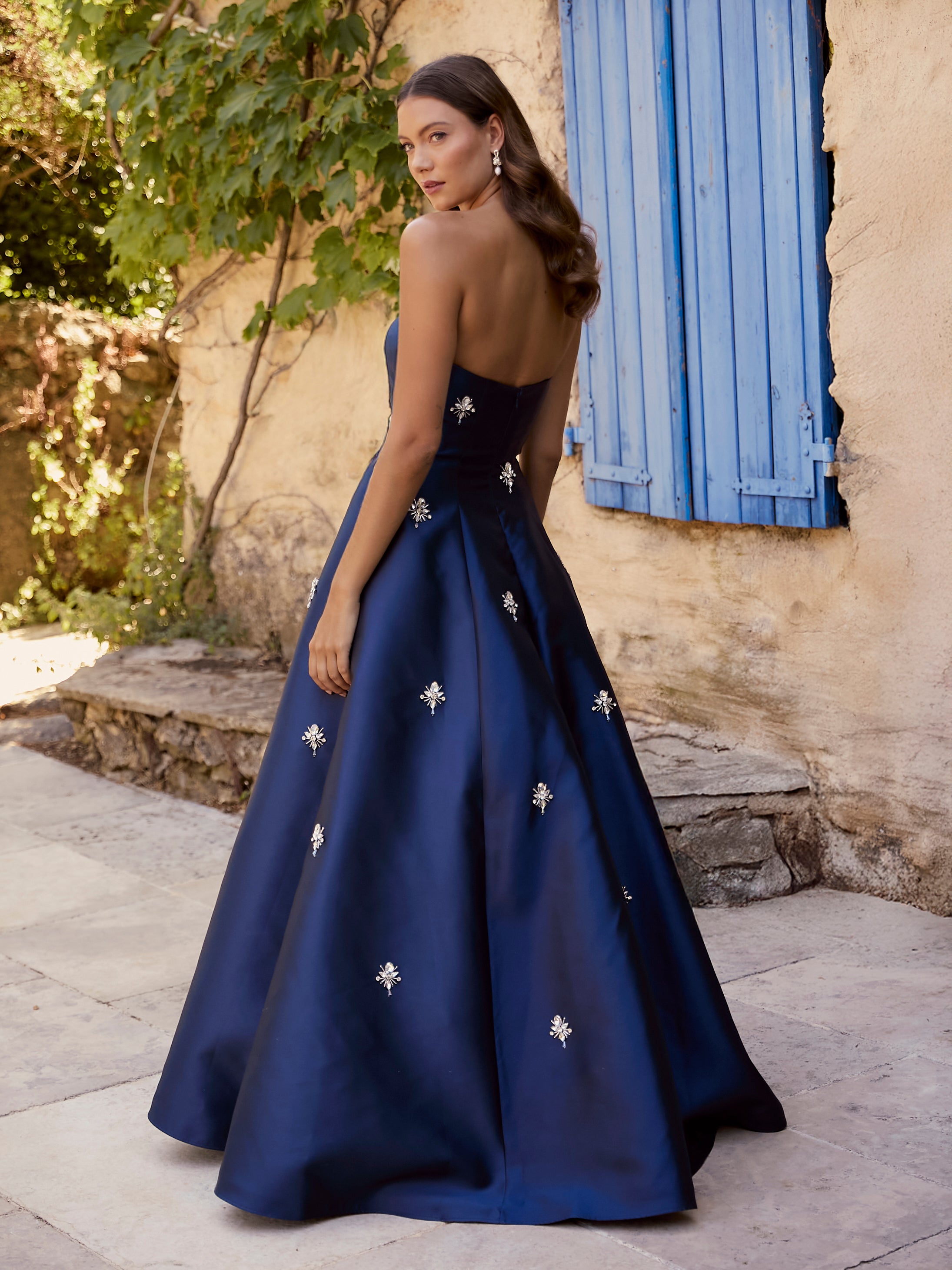 CLEO - NAVY