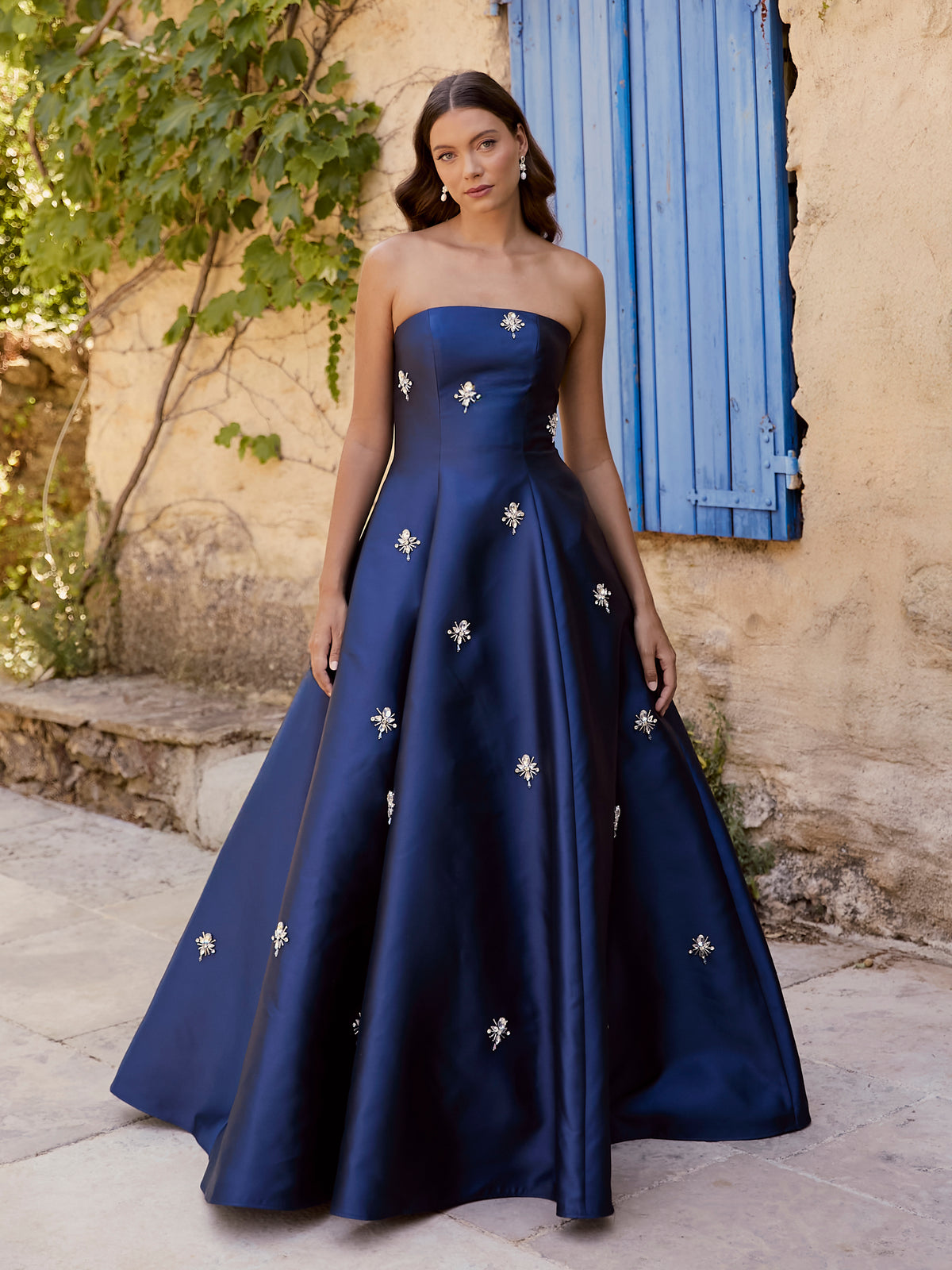 CLEO - NAVY