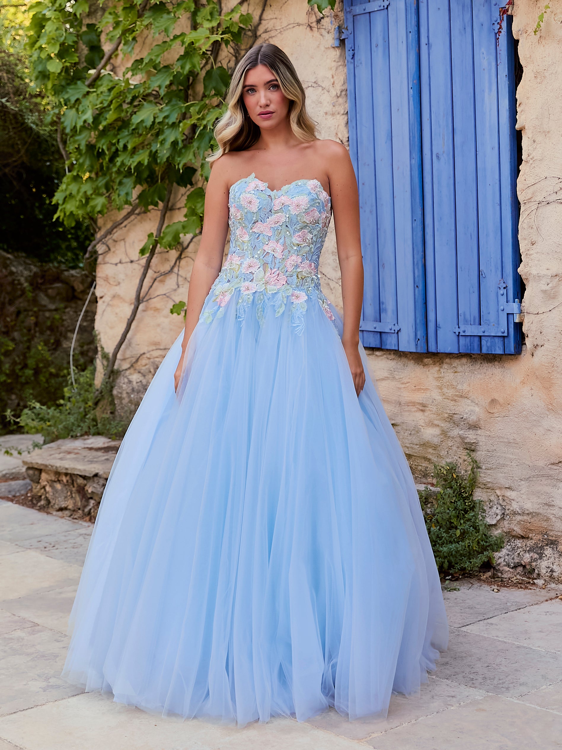 YASMIN - LIGHT BLUE