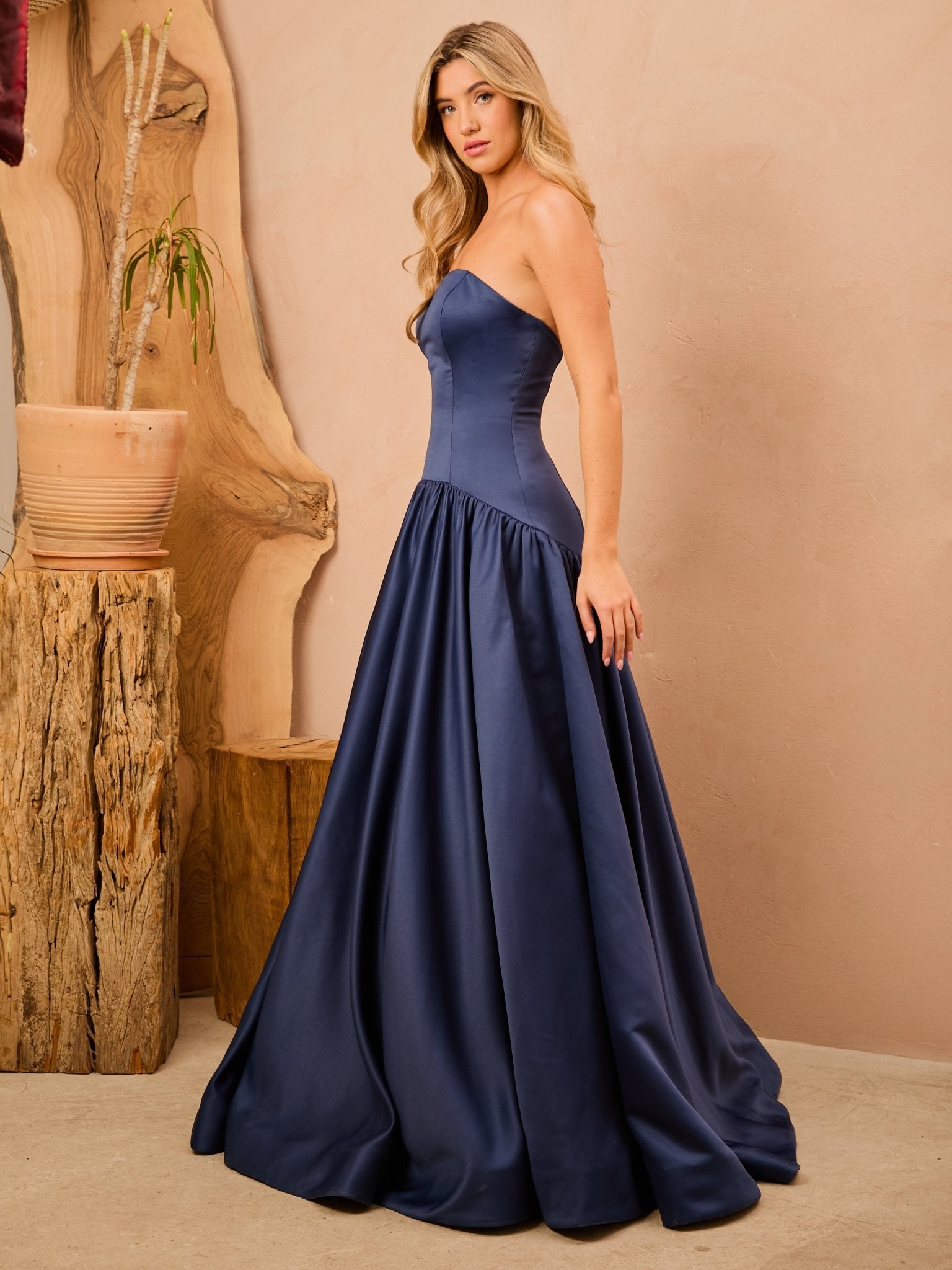 CLARA NAVY