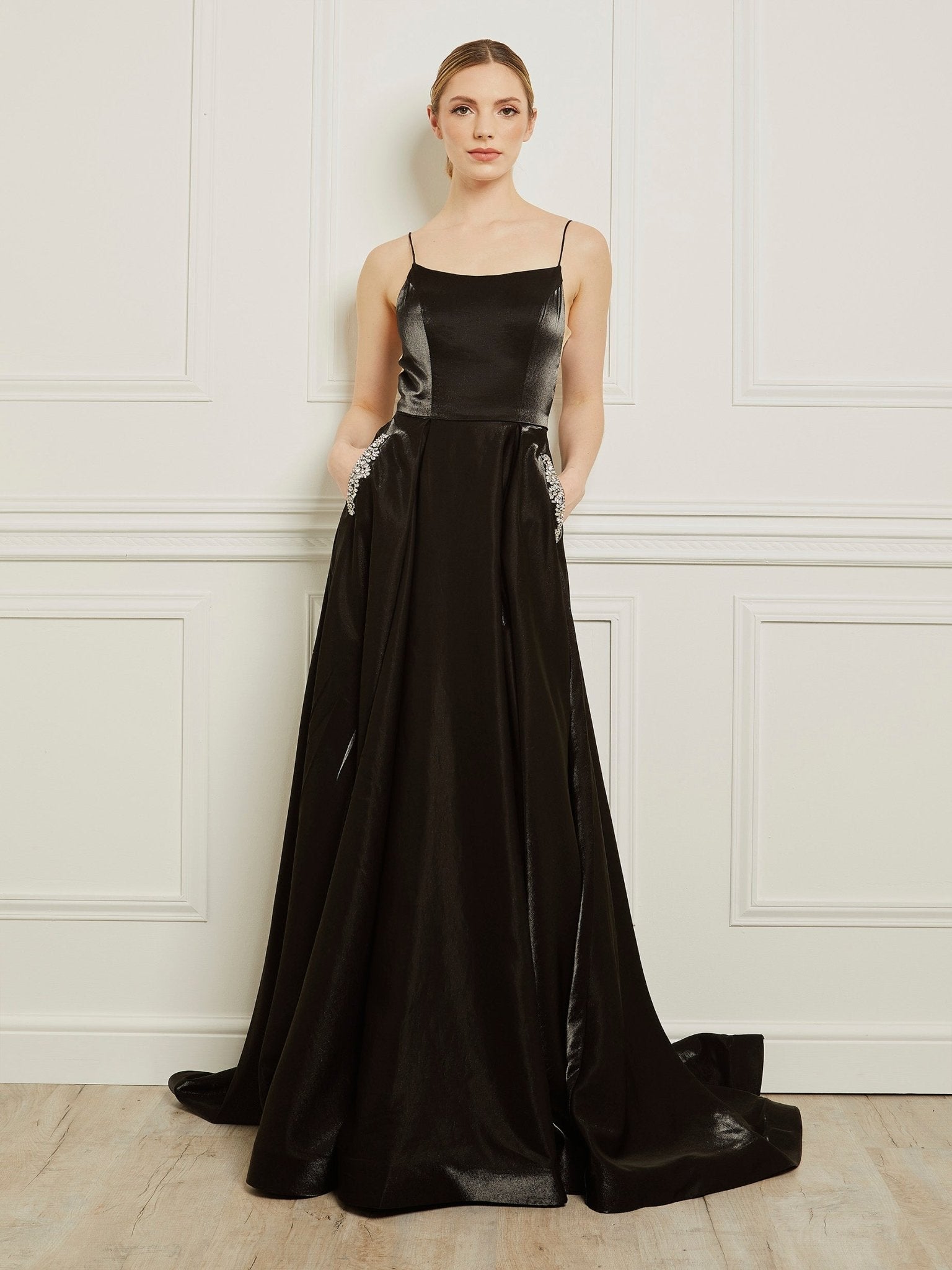 Grace W - Black - Dress 2 Party