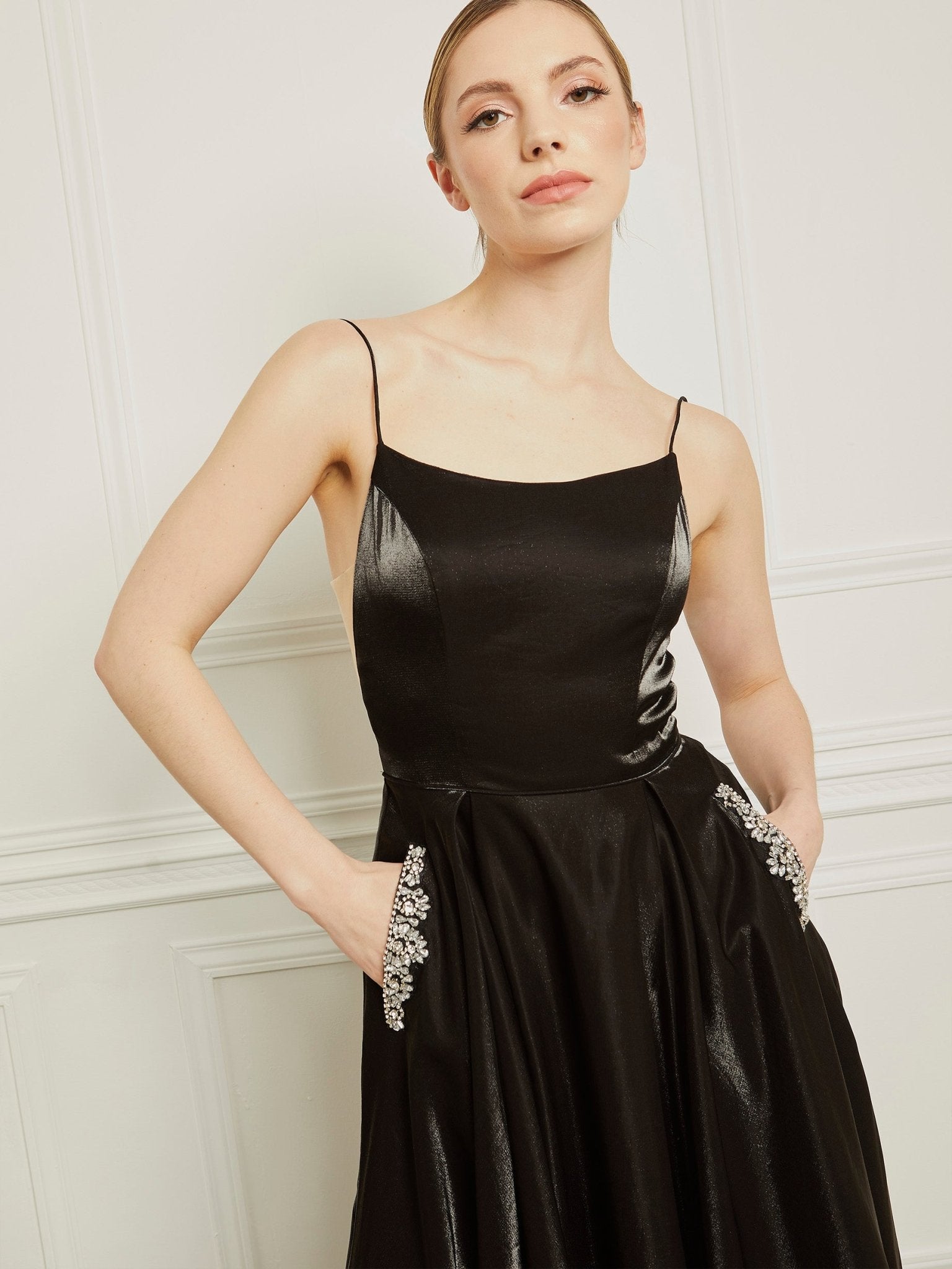 Grace W - Black - Dress 2 Party