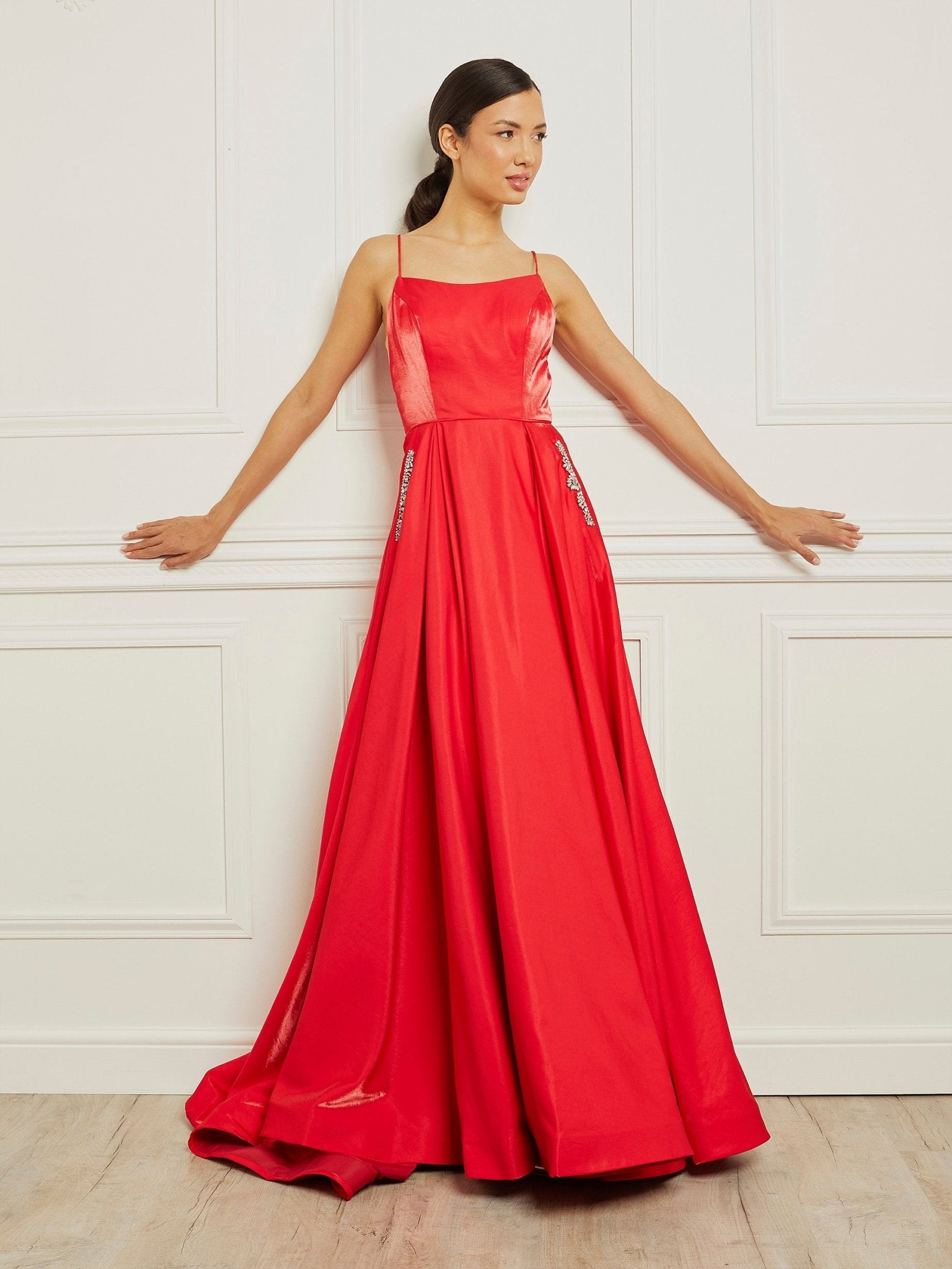 Grace W - Red - Dress 2 Party