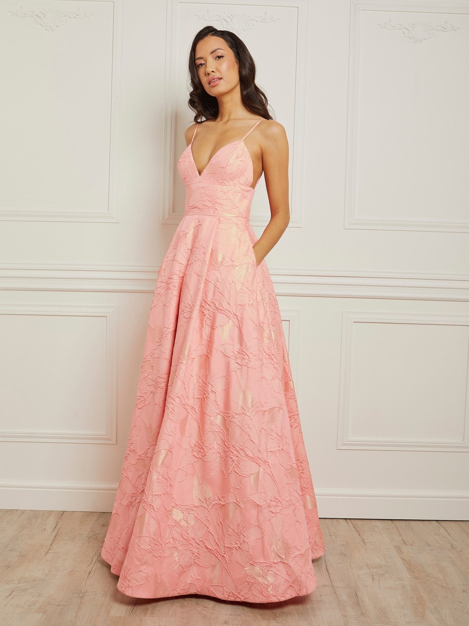 Iris J - Dress 2 Party